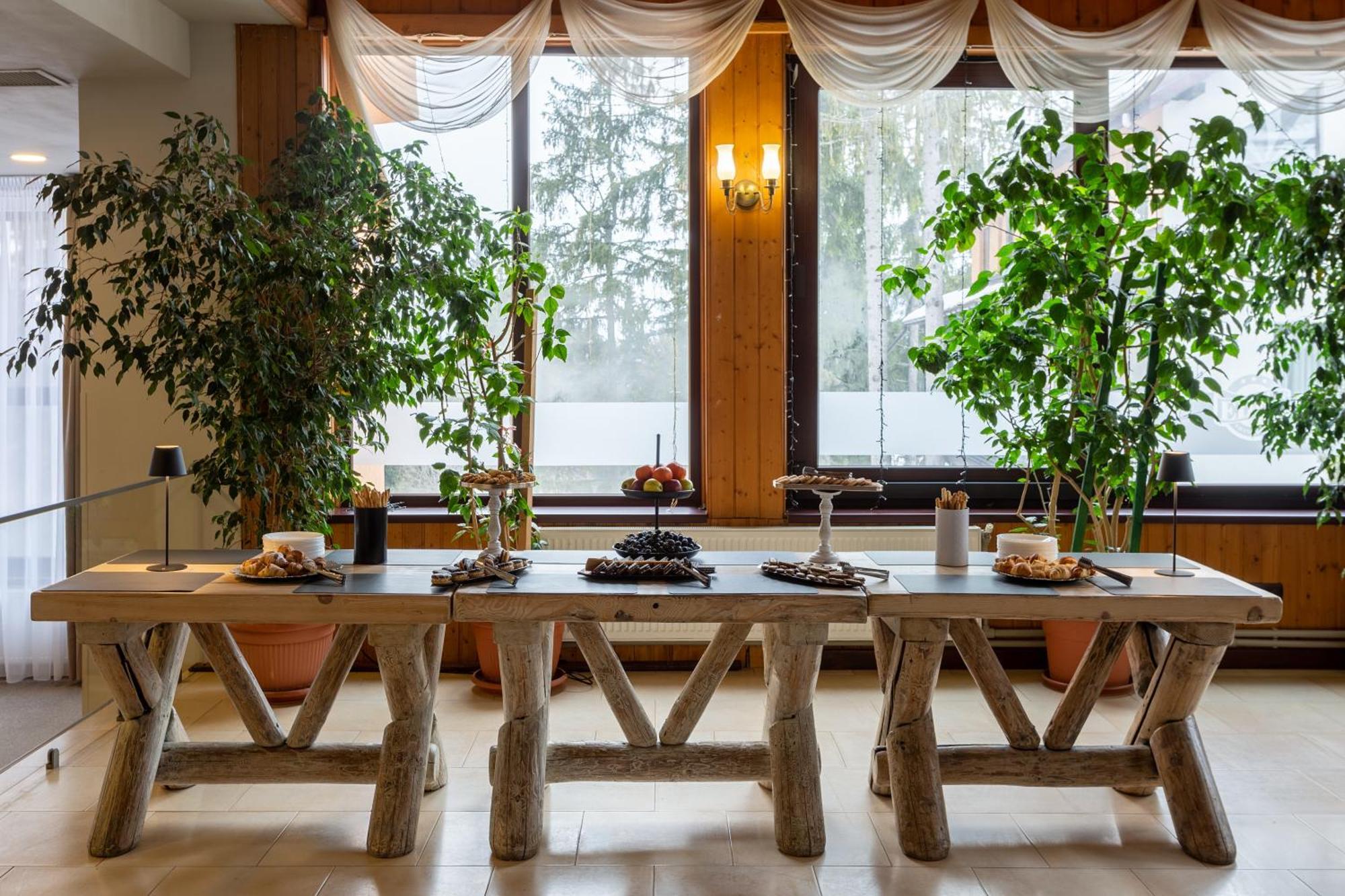 Eden Grand Resort 프레데알 외부 사진